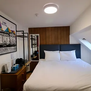 St Christopher's - Original Hostel